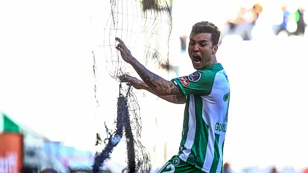 Konyaspor'da bir devir sona erdi! Efsane futbolcunun sözleşmesi fesih edildi
