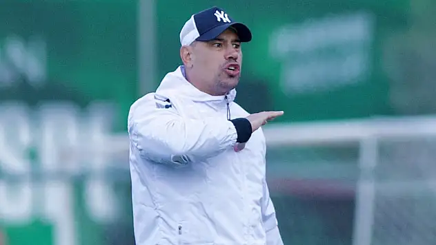 Konyaspor'da Çağdaş Atan takımdaki ayrılıkları açıkladı!
