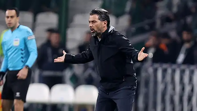 Konyaspor'da İlhan Palut, Galatasaray zaferinin ardından konuştu!