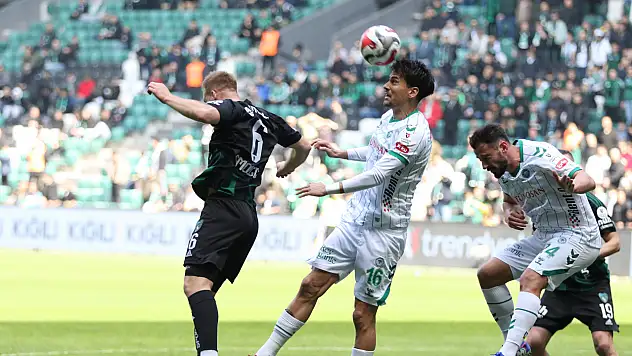 Konyaspor'da İlhan Palut'tan Jevtovic açıklaması