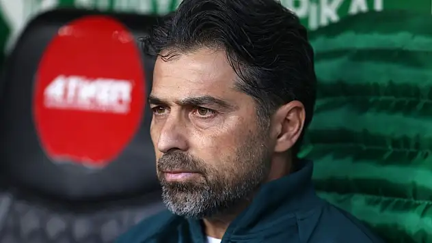 Konyaspor'da İlhan Palut'tan kadro açıklaması!