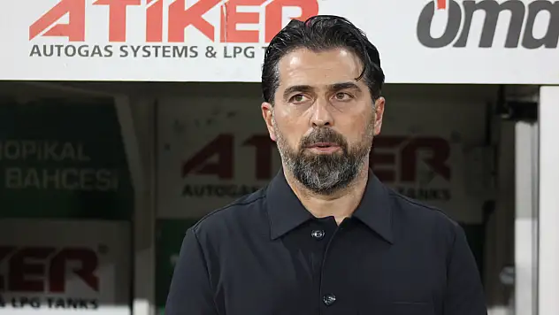 Konyaspor'da Palut'tan oyuncu tercihleri hakkında açıklama! 'Mecburum'