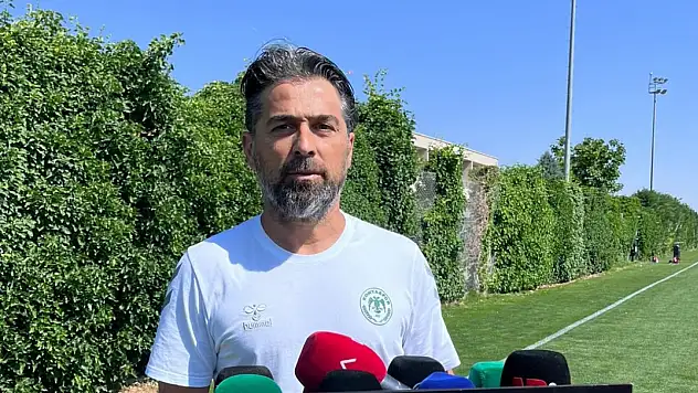 Konyaspor'da Palut yeni sezonun hedefi hakkında konuştu! 'Meydan Okuyan Konyaspor'