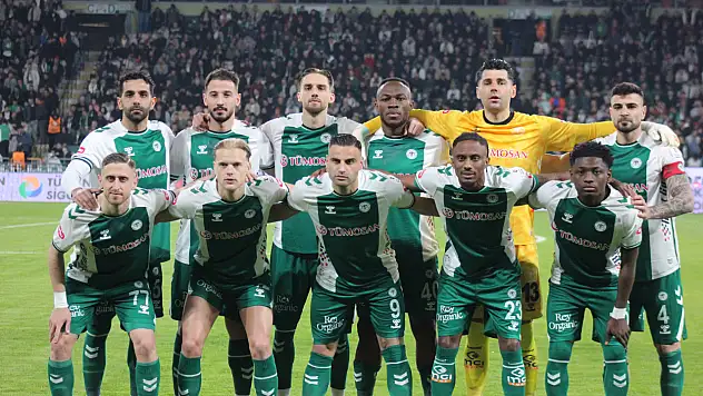 Konyaspor'da sarı alarm! 7 futbolcu sınırda
