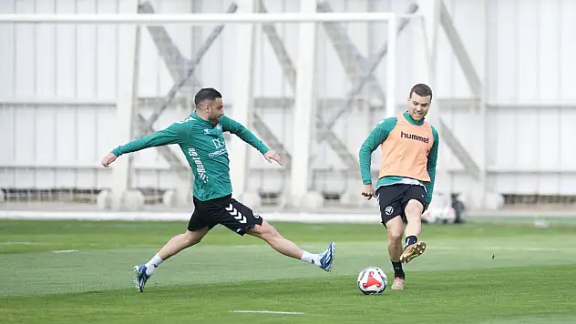 Konyaspor'da teknik patron İlhan Palut'un kadro tercihi netleşiyor
