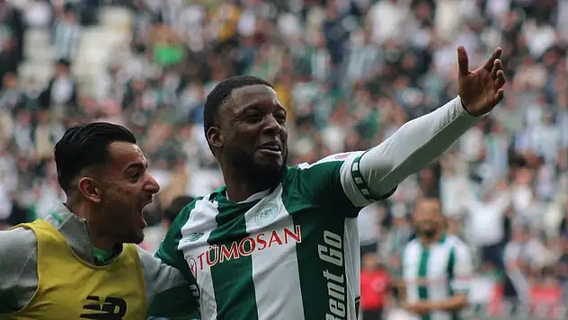 Konyaspor ecel terleri döktüğü maçta Adana Demirspor'u 3 golle geçti