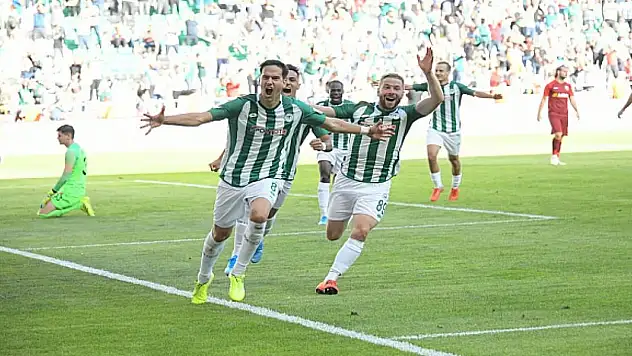 Konyaspor, eski oyuncusunu yeniden kadrosuna katmaya hazırlanıyor