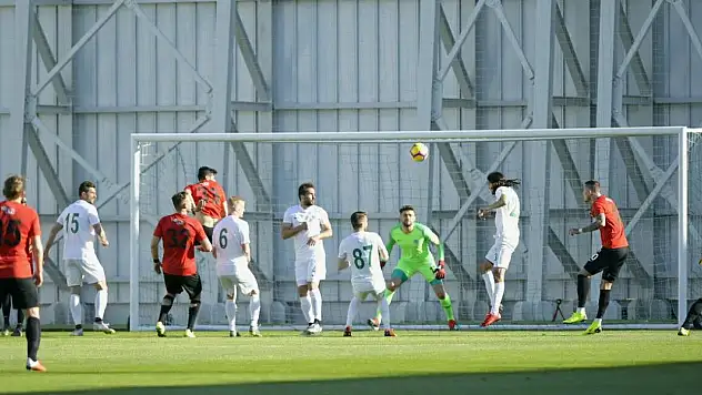 Konyaspor -Eskişehirspor maçı iptal oldu