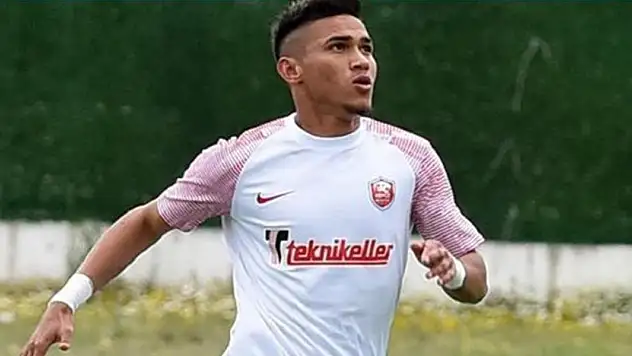 Konyaspor, genç sağ beki kadrosuna katmak istiyor