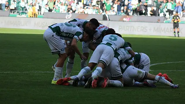 Konyaspor Göztepe deplasmanında 3 puan avında! Milli Araya Mutlu Girelim