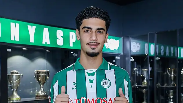 Konyaspor gurbetçi forvet ile 3 yıllık sözleşme imzaladı