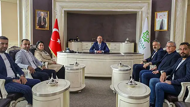 Konyaspor Heyeti'nden Başkan Kavuş'a Ziyaret