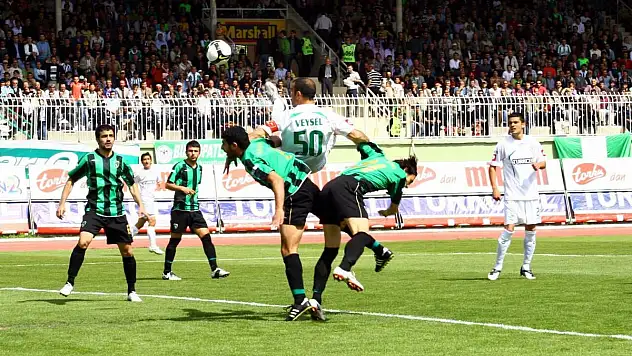 Konyaspor ile Kocaelispor resmi müsabakalardaki 26.randevusunda!