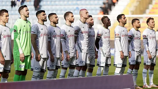 Konyaspor, İstanbul'da kaybetti! Kötü oyun kötü sonuç!