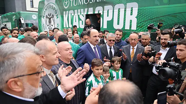 Konyaspor kafilesi kupa için dualarla Antalya'ya uğurlandı!