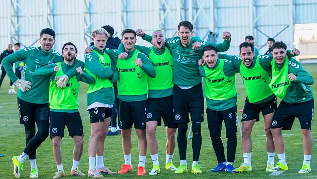 Konyaspor, kupa maçı için İstanbul yolcusu
