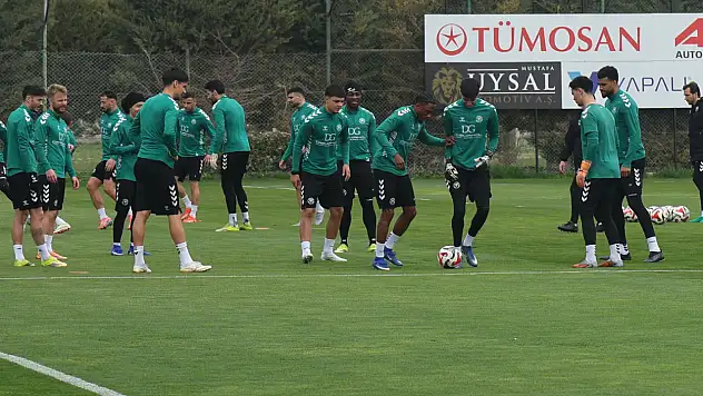 Konyaspor kupa seferine çıkıyor! Son antrenman bugün
