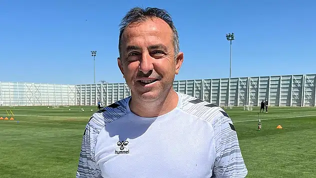 Konyaspor milli sağ bek ile imza aşamasında! Teknik Direktör Recep Uçar açıkladı