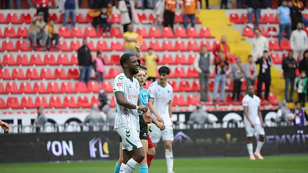 Konyaspor, sezonu kaç sarı ve kırmızı kartla bitirdi? İşte kart tablosu