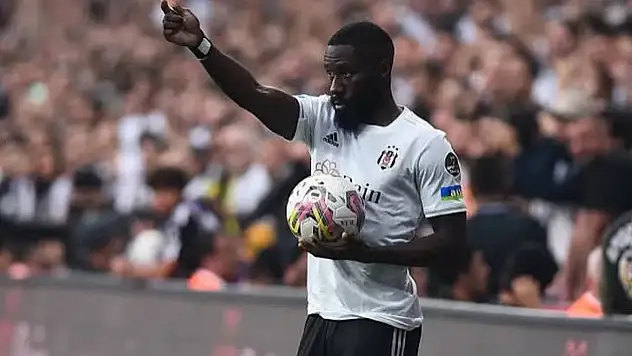 Konyaspor, sol bek transferini bitirdi! Oyuncu yarın şehirde olacak