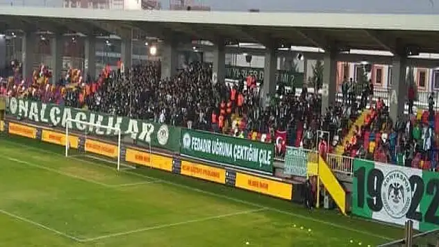 Konyaspor taraftarı biletleri tüketti! Göztepe deplasmanı kapalı gişe!