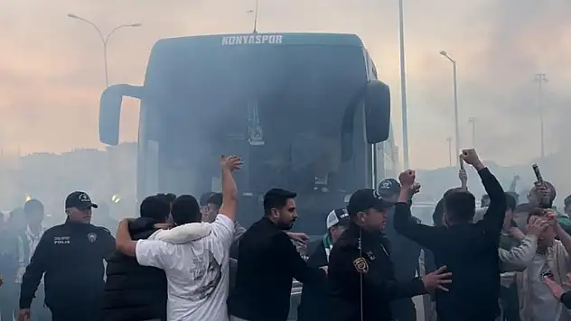 Konyaspor taraftarı takımını meşalelerle karşılayacak