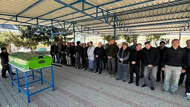 Konyaspor Tarihi kitabının yazarı Ömer Altay son yolculuğuna uğurlandı