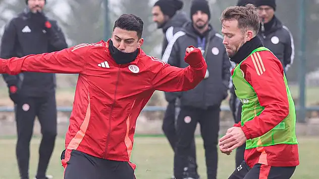 Konyaspor, tesislerini Antalyaspor'a açtı