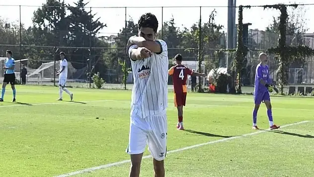 Konyaspor transferin son günü kadrosuna katmıştı! Genç forvetten ilk açıklama
