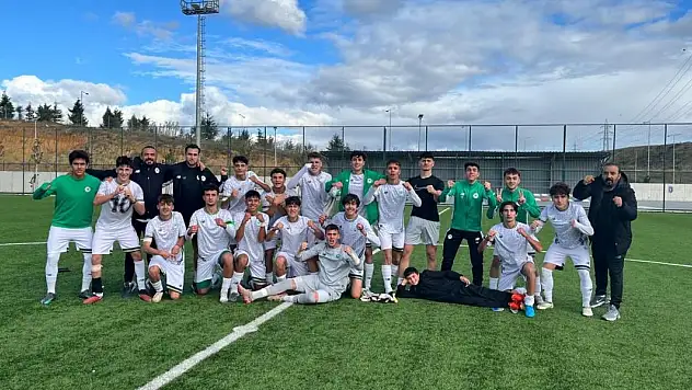 Konyaspor U19'da kaybetti, U17'de kazandı