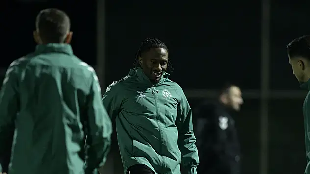 Konyaspor'un Antalya kampı başladı