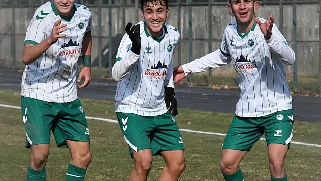 Konyaspor'un gençleri Kayserispor'u mağlup etti