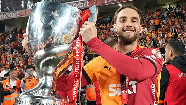 Konyaspor'un yeni orta sahasından duygusal veda