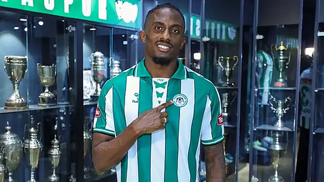 Konyaspor yeni sağbekini resmen duyurdu!