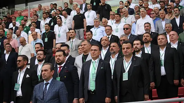 Konyaspor yönetimi, gelir getirici projeleri hayata geçirmek istiyor