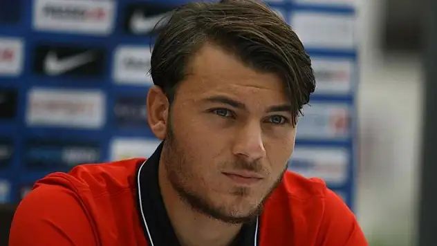 Konyaspor, Yusuf Erdoğan ile sözleşme imzaladı