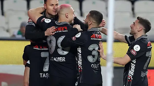 Konyaspor, zorlu Sivasspor deplasmanında puan avında! Kazanmak şart!