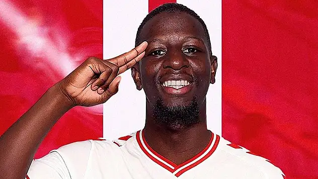 Konyaspor'da ayrılık! Takımda düşünülmeyen oyuncu Azerbaycan'a imza attı