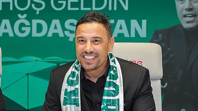Konyaspor'da Çağdaş Atan imza sonrası camiaya seslendi!
