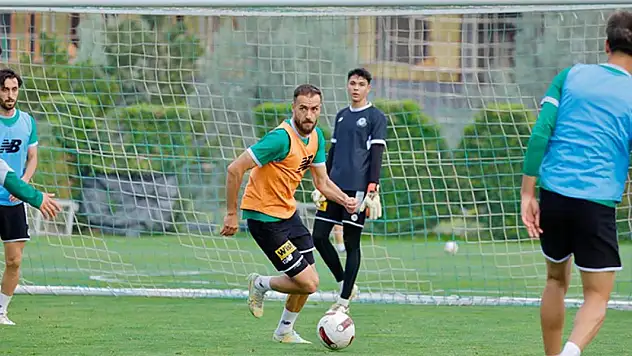 Konyaspor'da Fenerbahçe maçının hazırlıkları başladı