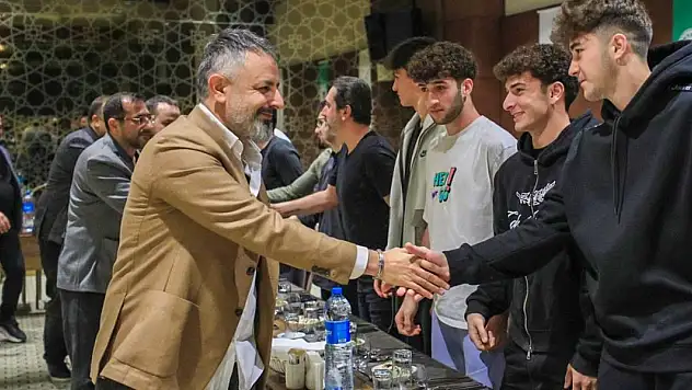Konyaspor'da futbolcu maaşları ödenemiyor mu? Başkan Korkmaz maaş iddialarına cevap verdi!