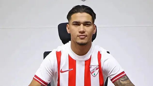 Konyaspor'da genç sağ bek 1.Lig'e kiralandı