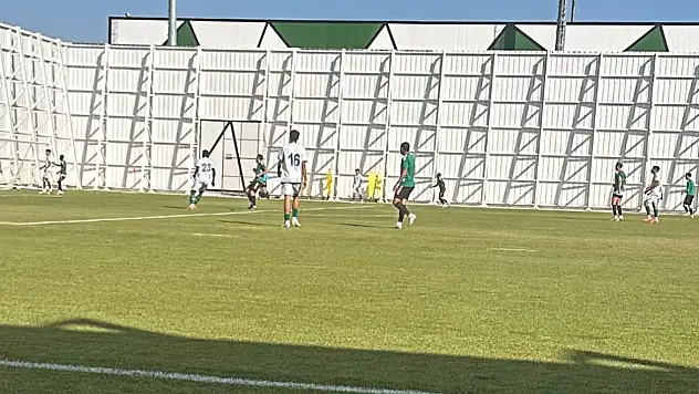 Konyaspor'da hazırlıklar sürüyor! Antrenman maçı yapıldı