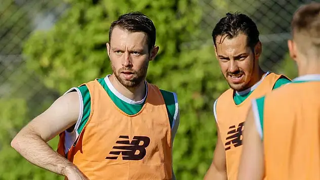 Konyaspor'da iki savunma oyuncusu takıma döndü