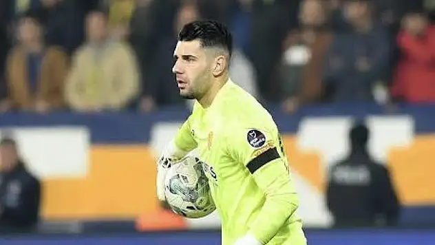 Konyaspor'da ilk transfer bitti! 28 yaşındaki kaleci imzaya geliyor