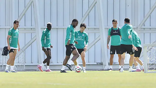 Konyaspor'da izin sona eriyor