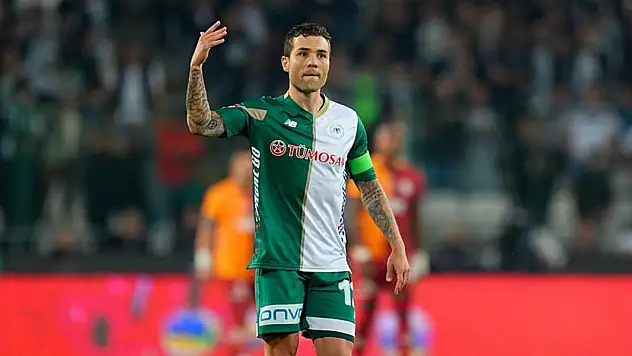 Konyaspor'da kaptan Guilherme camiadan özür diledi