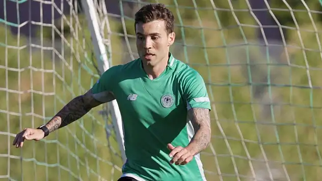 Konyaspor'da kaptan sahalara geri dönüyor!