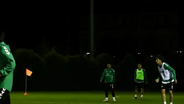 Konyaspor'da Kasımpaşa mesaisi başladı
