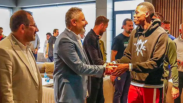 Konyaspor'da maaş ve prim ödemesinde sorun var mı ? Başkan Korkmaz açıkladı!